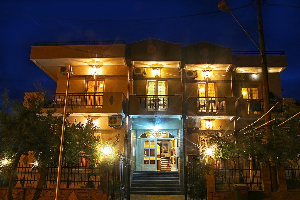 Kristal Hotel Prinos  Bagian luar foto